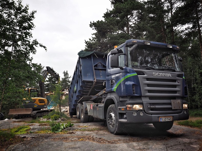 kuorma-auto ja siirtolava