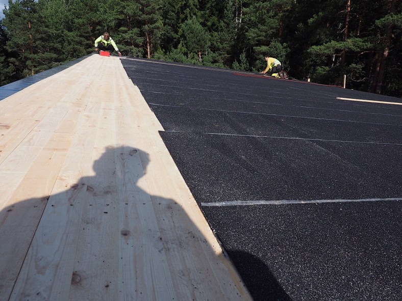 Huopakatteen asennus