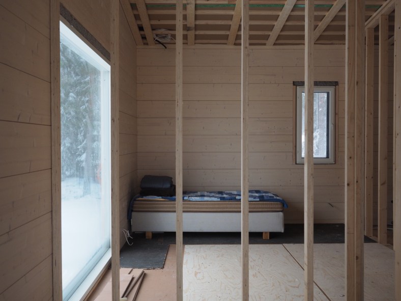 Sänky tulevassa makkarissa