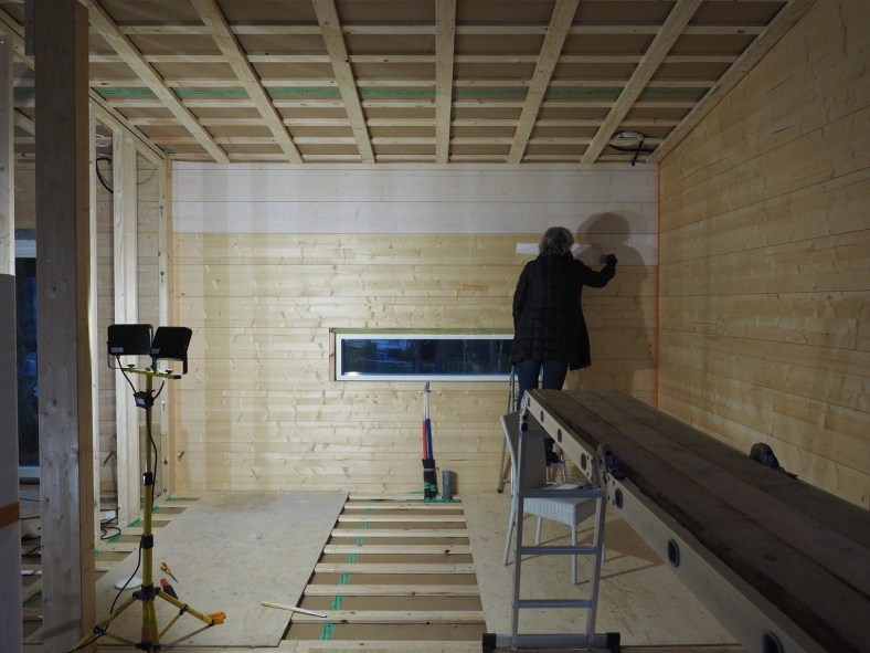 Pohjusteen levitystä